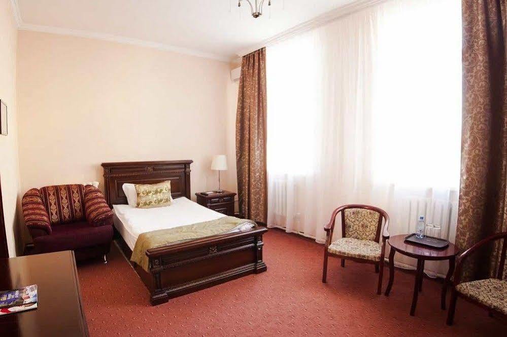 San Marino Hotel Astana エクステリア 写真