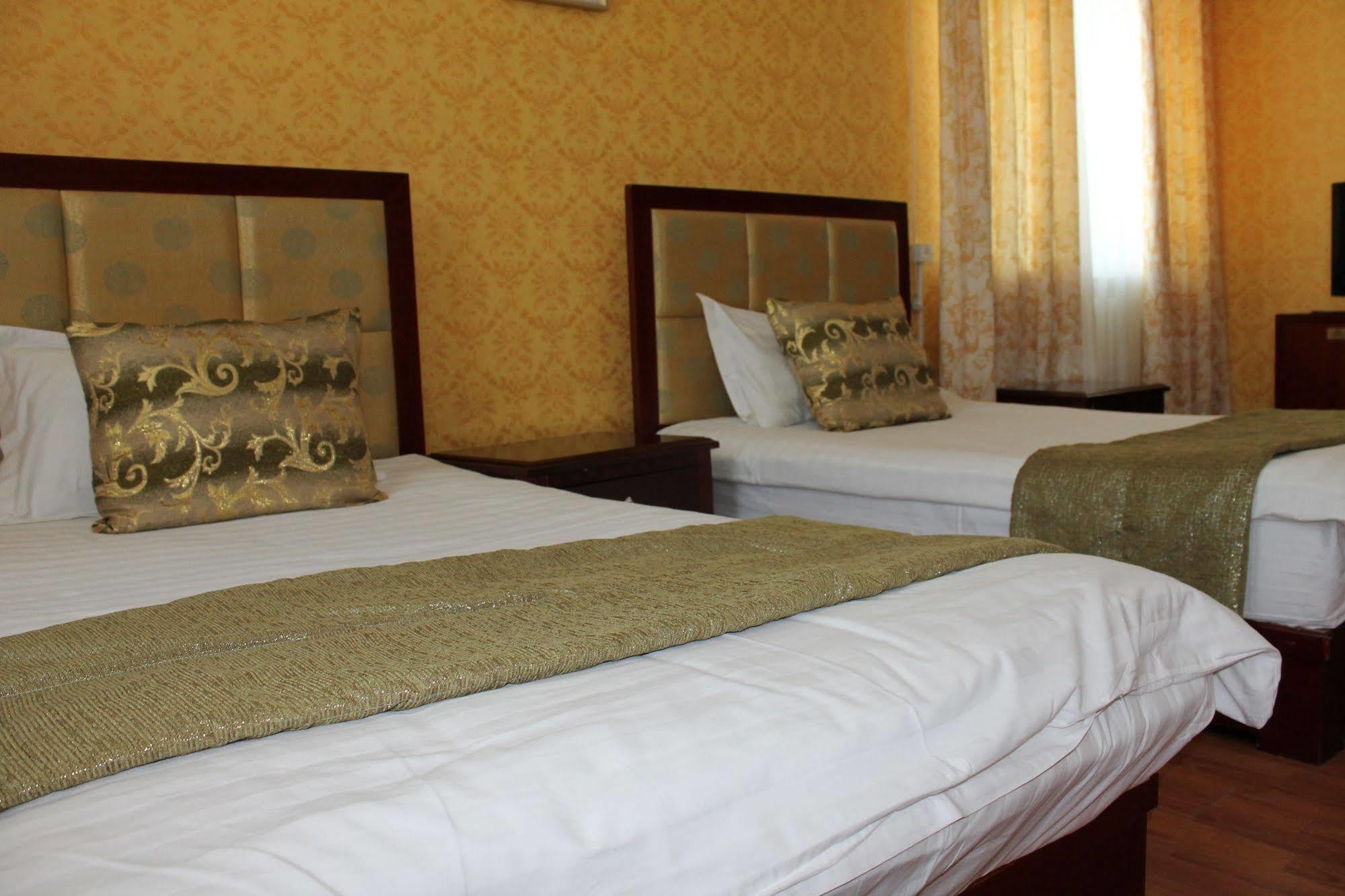 San Marino Hotel Astana エクステリア 写真
